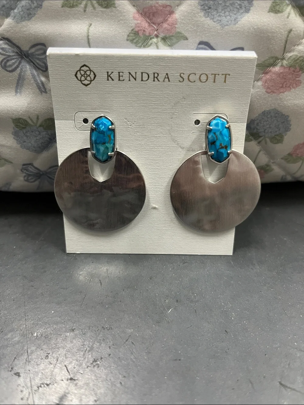 NWT Kendra Scott Deena Drop Earrings with Turquoise Magnesite Stones